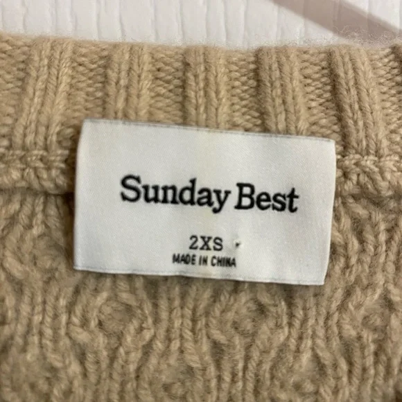 Aritzia Sunday Best Peggy Cropped Merino Wool Cable Knit Cream Sweater 2XS - Picture 12 of 14